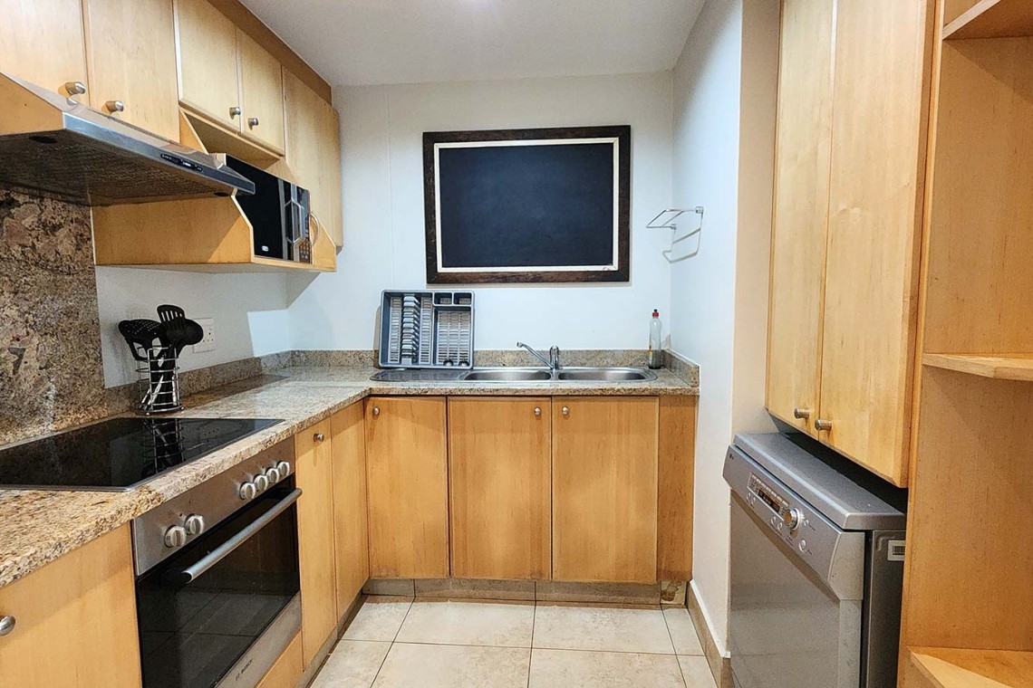 Mystique 8 is a beautiful seafront 3 bedroom 6 sleeper self-catering family holiday flat in Shelly Beach on the South Coast of KwaZulu Natal in South Africa.
