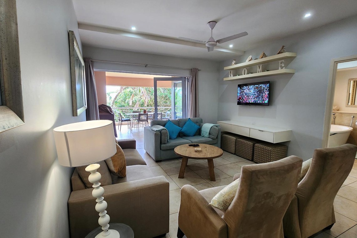 Mystique 8 is a beautiful seafront 3 bedroom 6 sleeper self-catering family holiday flat in Shelly Beach on the South Coast of KwaZulu Natal in South Africa.