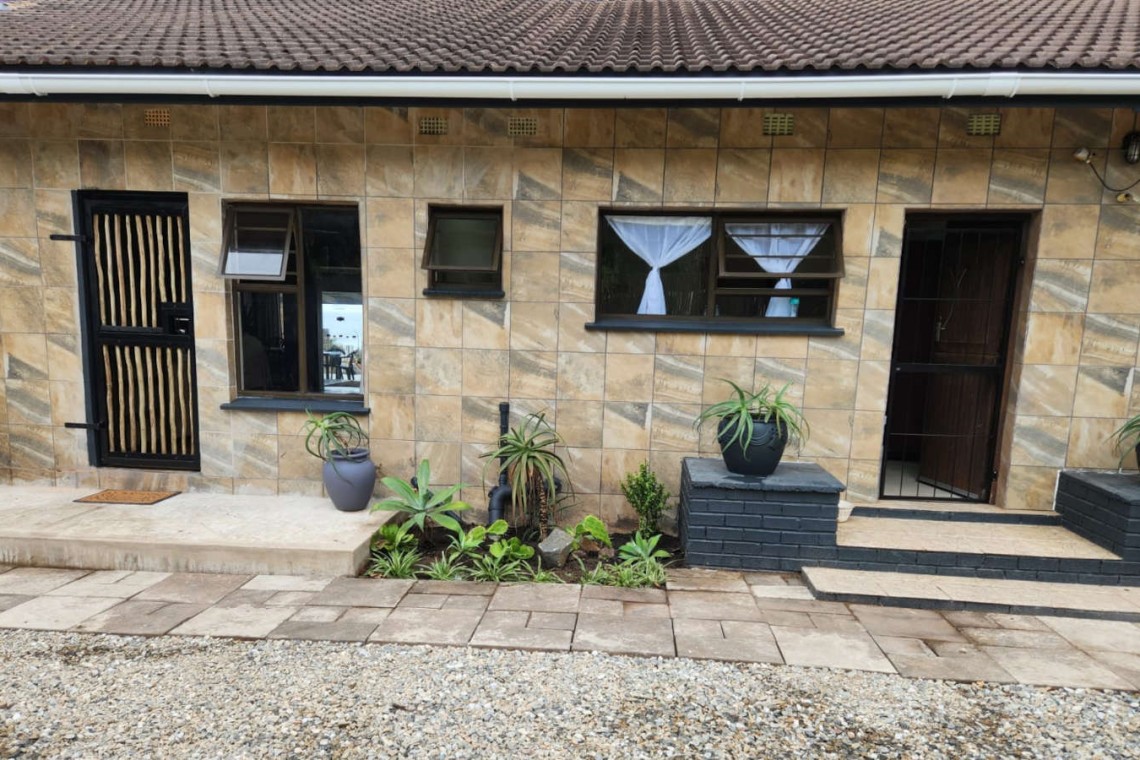 Sea Park Beach House, the entrance to the family beach house in holiday home with sea view in Sea Park on the South Coast of KwaZulu NatalKwaZulu-Natal