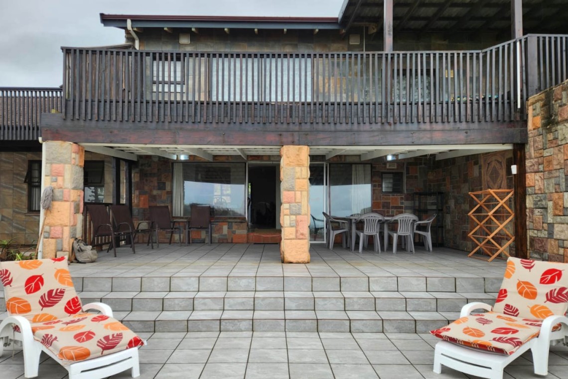 Sea Park Beach House - The patio of the holiday home on the KwaZulu Natal South Coast.
