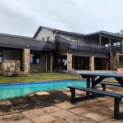 Sea Park Beach House - The swimming pool at the holiday home on the KwaZulu Natal South Coast.