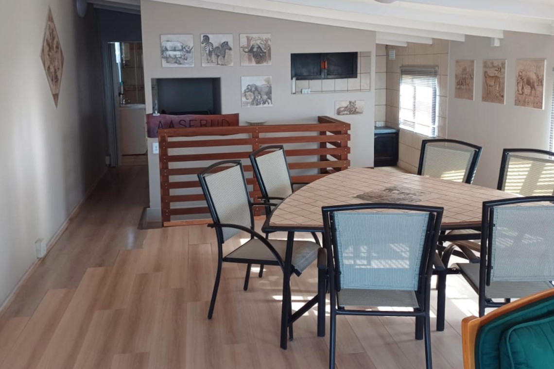 Sea Park Beach House - The upstairs living room in the left wing of the holiday home on the KwaZulu Natal South Coast.