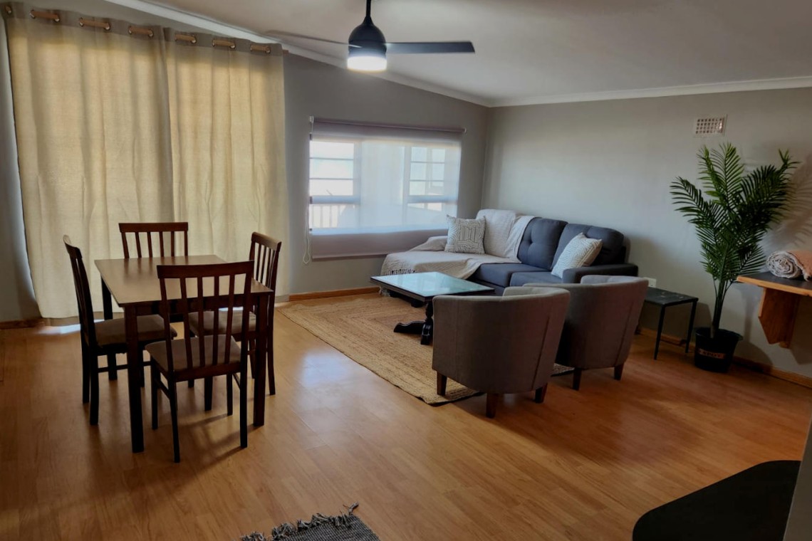 Sea Park Beach House - The living room in the right wing of the holiday home on the KwaZulu Natal South Coast.