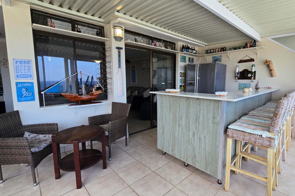 Enclosed patio with built‑in bar and at Chardonnay Cabanas 5